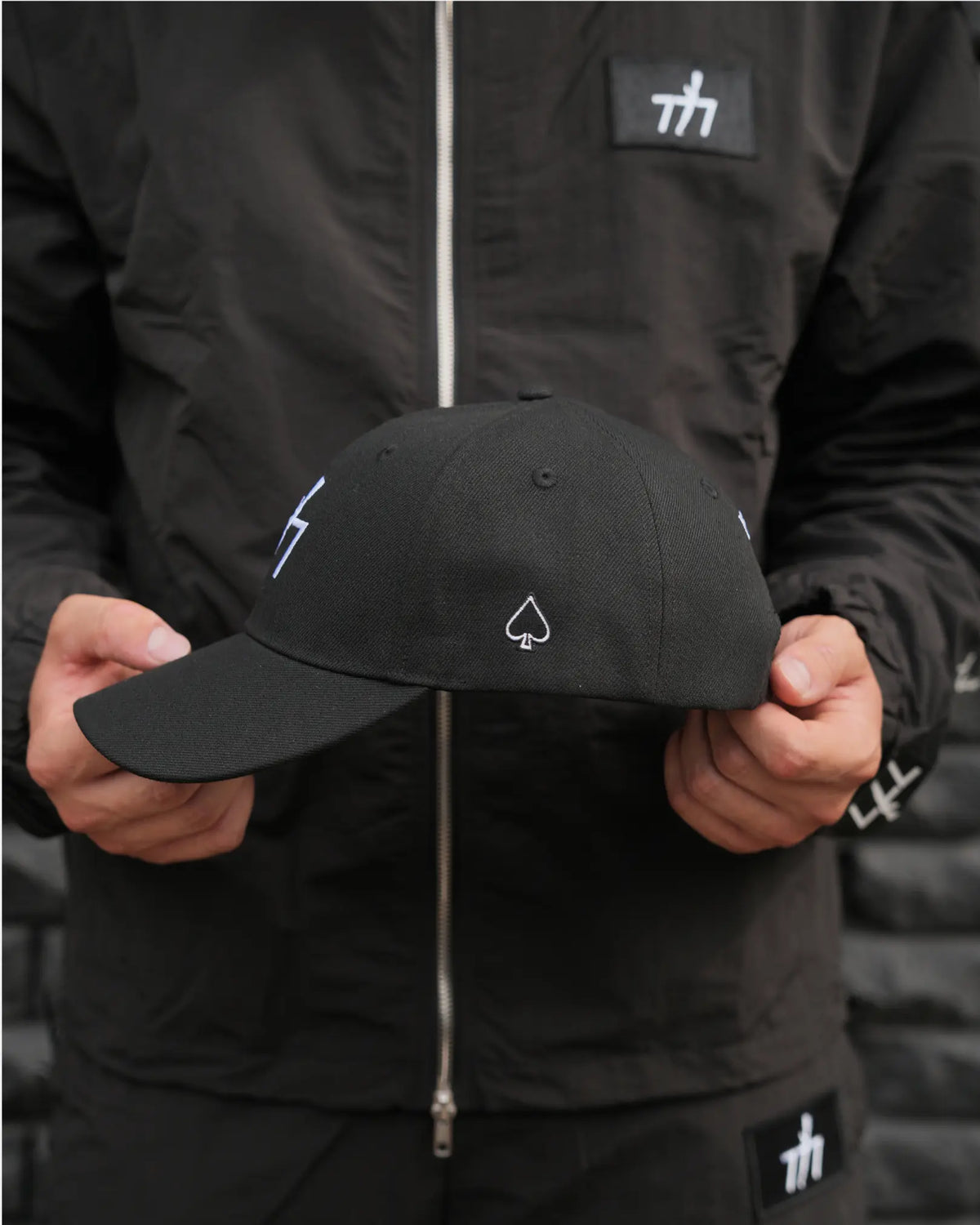 ACE CAP 777-1 INVICTAL